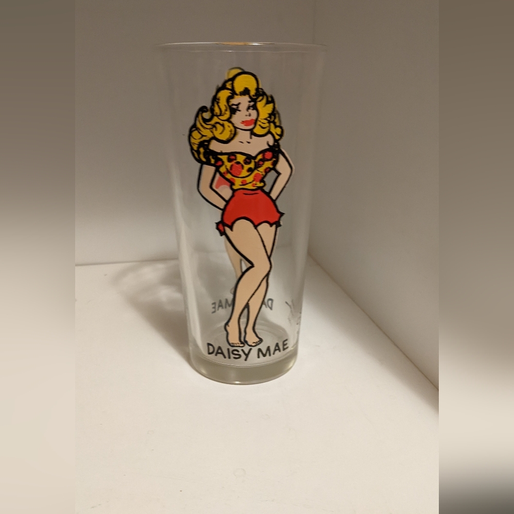 1975 Daisy May Pepsi Andy Capp glass. - Picture 5 of 6